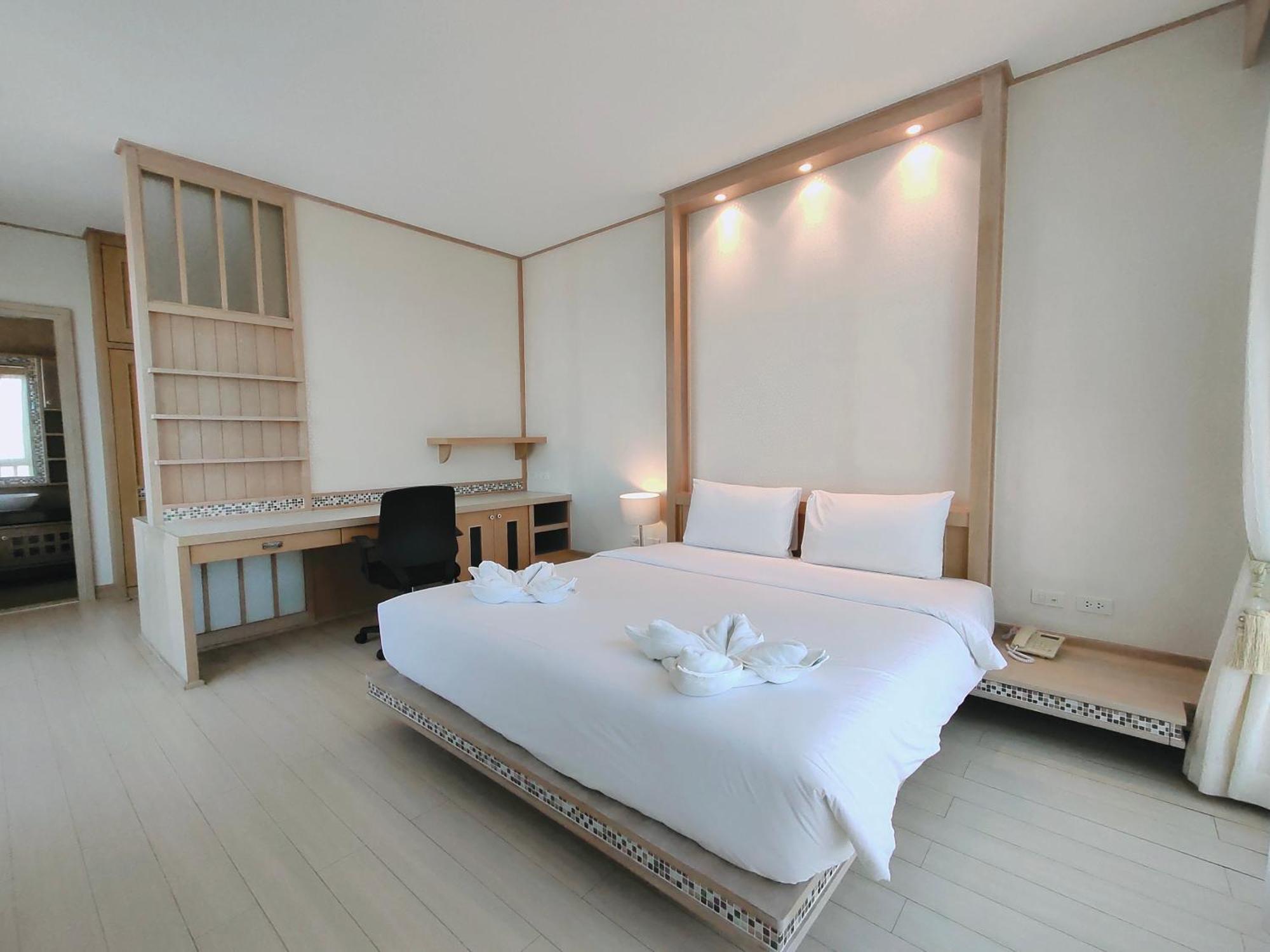 Ratana Hotel Chalong Rawai Dış mekan fotoğraf
